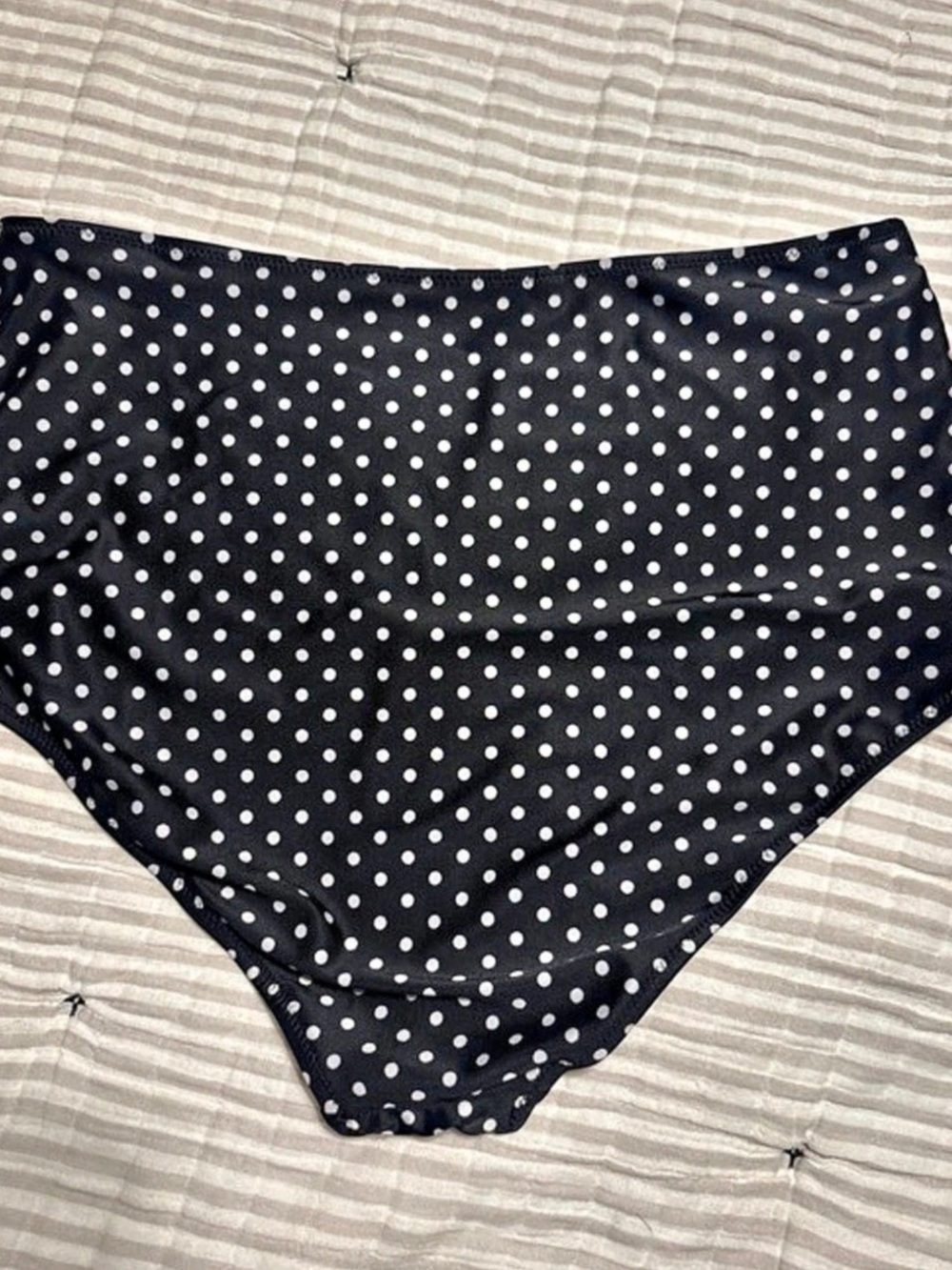 Aerie Polka Dot High Rise Swim Bottoms in Black & White Large Like New